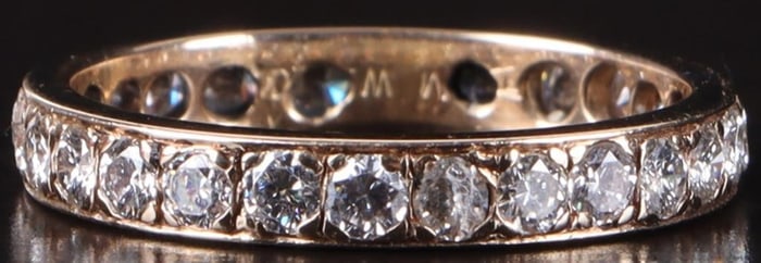 GLITTERING 1.25CTW DIAMONDS 14K YELLOW GOLD RING