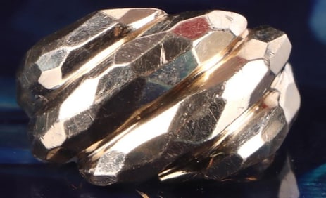 14K YELLOW GOLD FACETED LADIES RING