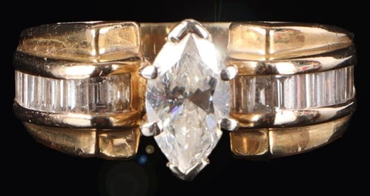 0.5CT NATURAL MARQUISE CUT LADIES DIAMOND 14K RING