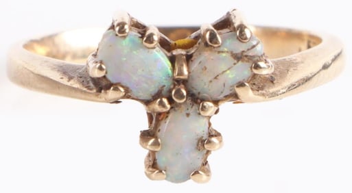 10K YELLOW GOLD OPAL LADIES RING