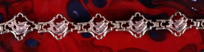 14K YELLOW GOLD LADIES BRACELET W/ ROSE DOLPHINS