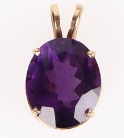 14K GOLD OVAL CUT AMETHYST PENDANT
