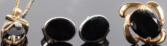 14K GOLD LADIES JEWELRY W/ ONYX STONES & DIAMOND 4