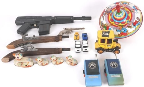 ANTIQUE TIN TOYS COLLECTION - (13)