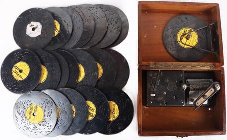 VINTAGE THORENS MUSIC BOX W/ 20 MUSIC DISCS
