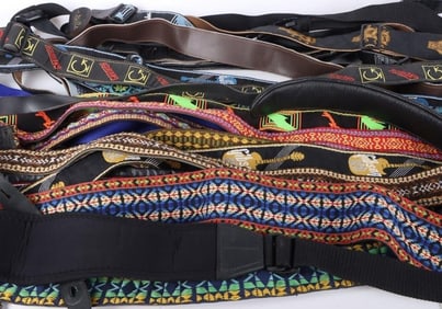 MEGA LOT VINTAGE AND MODERN GUITAR STRAPS (26)
