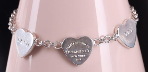 TIFFANY & CO STERLING SILVER LADIES HEART BRACELET