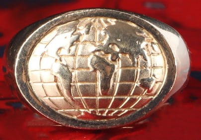 HEAVY 14K YELLOW GOLD MENS WORLD MAP RING