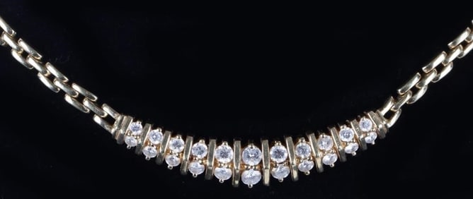 18K YELLOW GOLD LADIES NECKLACE W/ 22 DIAMONDS