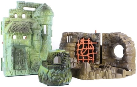 MOTU PLAYSET LOT OF TWO CSTL GRAYSKULL FRIGHT ZONE