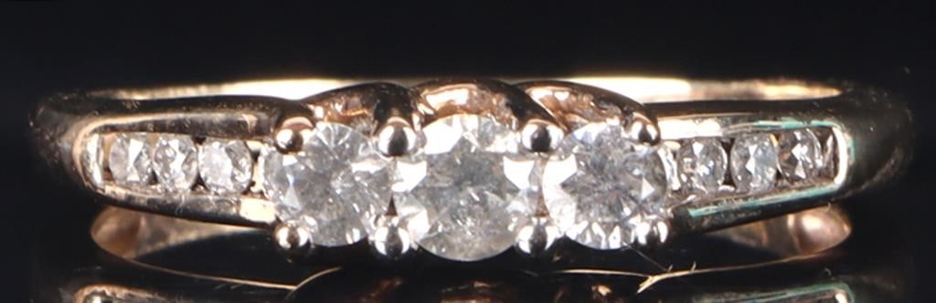 10K YELLOW GOLD NATURAL DIAMOND LADIES RING (1 of 4)