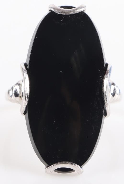 10K WHITE GOLD LADIES OVAL BLACK ONYX RING (1 of 3)