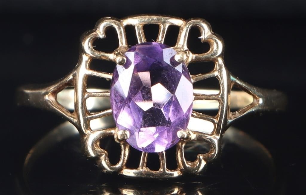 10K YELLOW GOLD AMETHYST LADIES HEART RING (1 of 4)