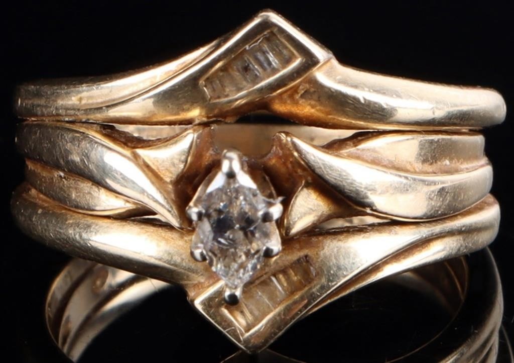 10 & 14K YELLOW GOLD NATURAL DIAMOND LADIES RING (1 of 4)