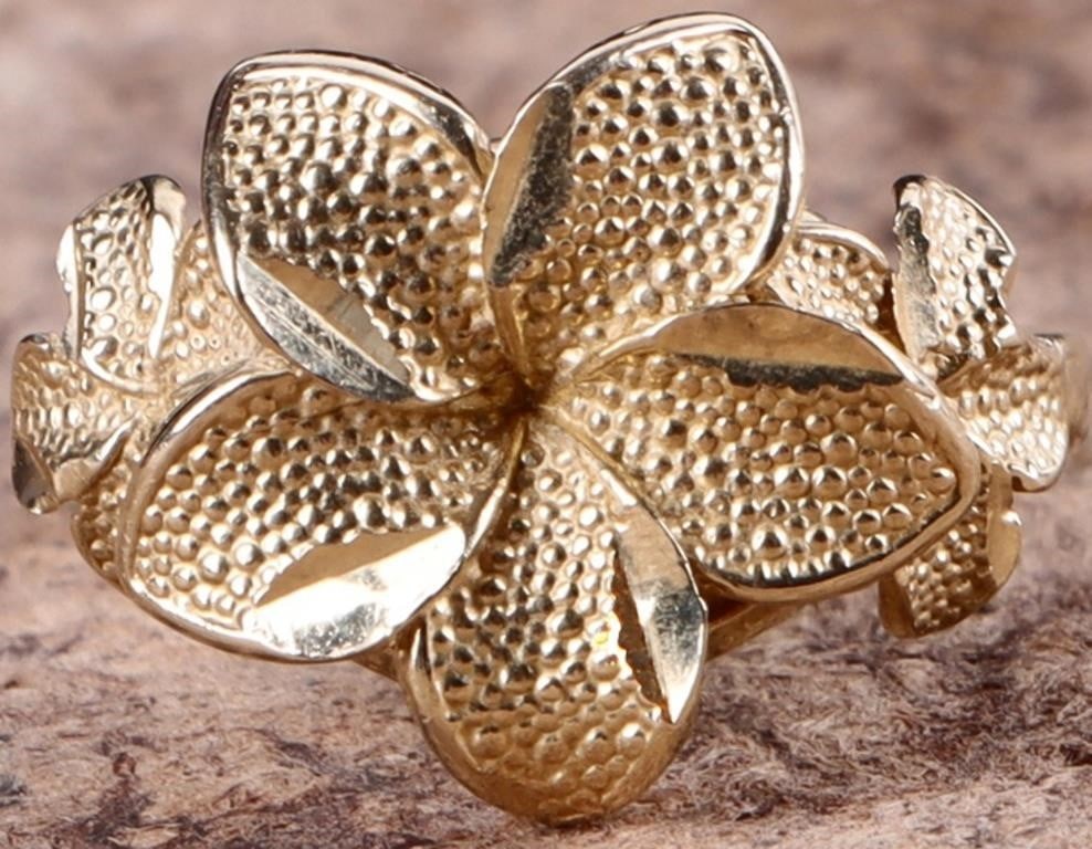14K YELLOW GOLD 5 PETAL FLOWER LADIES RING (1 of 5)