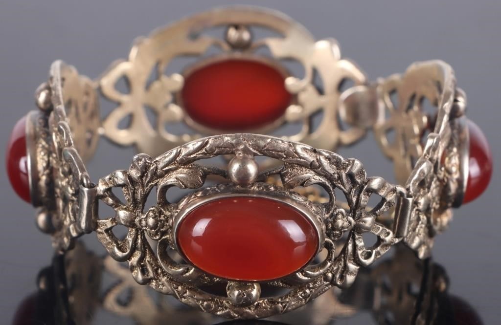 CABOCHON CARNELIAN ORNATE STERLING SILVER BRACELET (1 of 2)