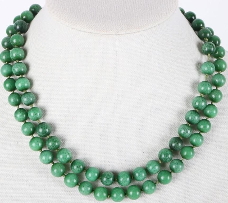 VINTAGE GREEN NEPHRITE GOLD-TONED LADIES NECKLACE (1 of 4)