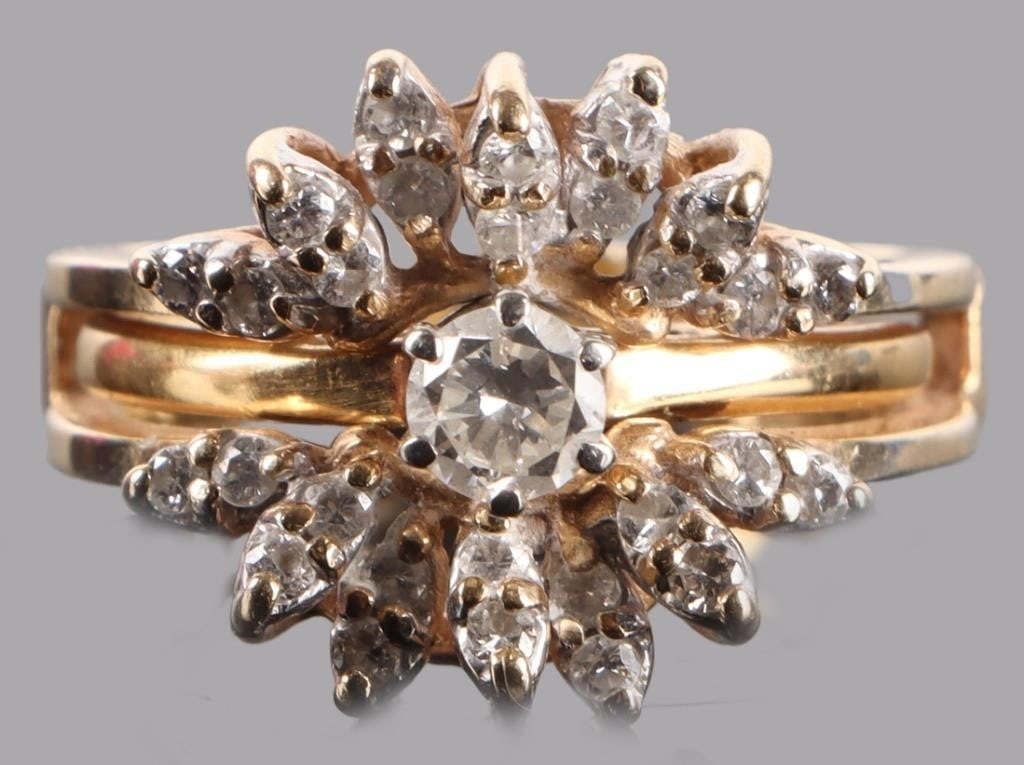 10K & 14K GOLD LADIES NESTED RING W/ 29 DIAMONDS (1 of 3)