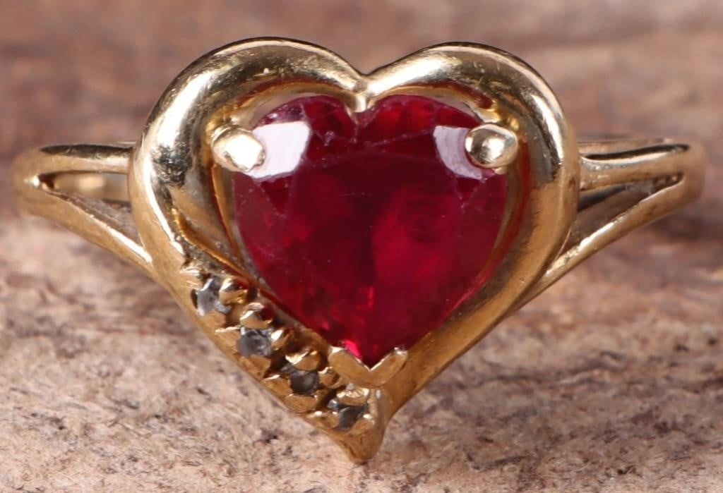 10K YELLOW GOLD LADIES RING W/ DIAMONDS & RUBY (1 of 3)