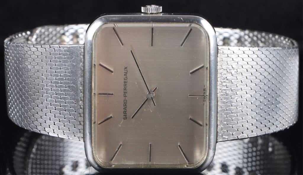 GIRARD-PERREGAUX SWISS STAINLESS STEEL WRISTWATCH (1 of 3)