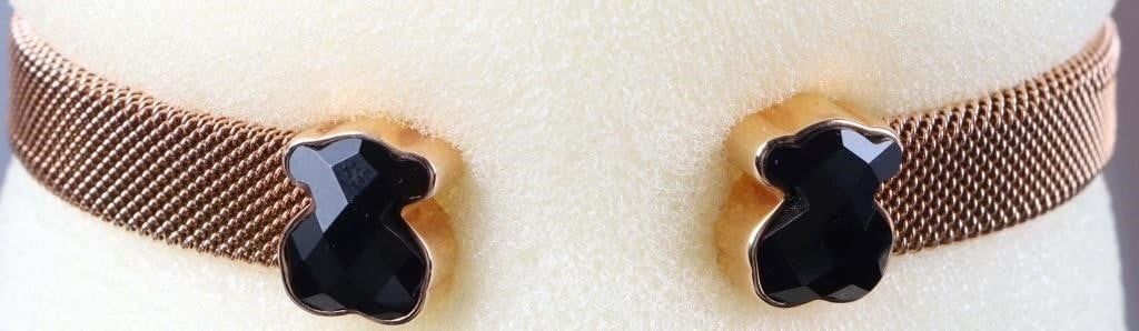 TOUS ROSE VERMEIL MESH WITH ONYX BRACELET: Tous Rose IP steel mesh color with onyx cuff bracelet. It is rose color vermeil over sterling silverStone Type: OnyxWeight: 16.24 gramsSize: 6"-6.5"Condition: Very fine