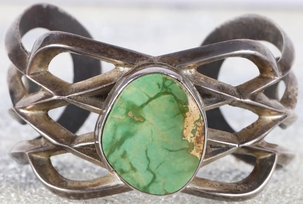 W.B.H. GASPEITE STERLING SOUTHWEST CUFF BRACELET (1 of 3)