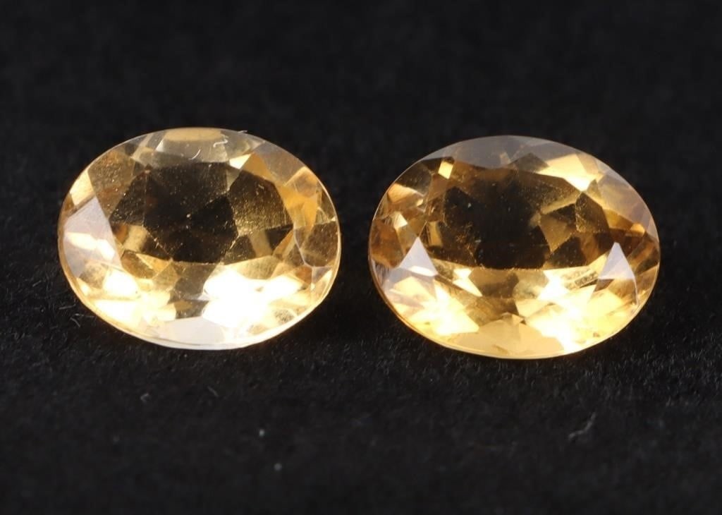 6.55CTW LOT OF TWO GENUINE LOOSE OVAL-CUT TOPAZ (1 of 2)
