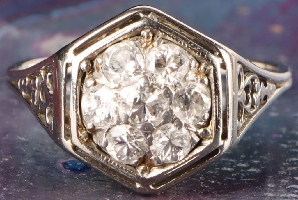 VINTAGE ART DECO HEXAGONAL DIAMOND CLUSTER RING (1 of 3)