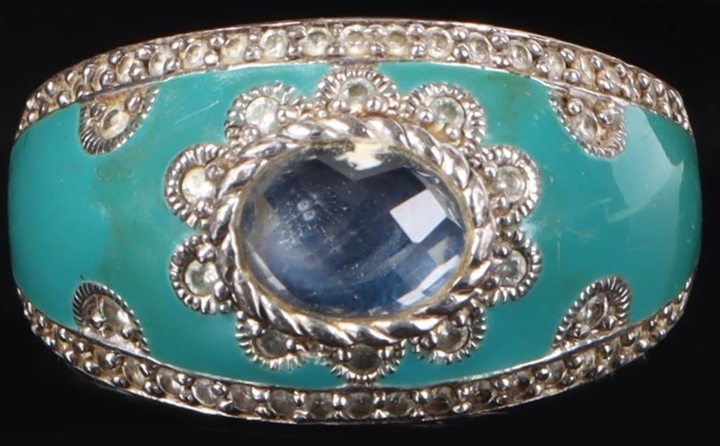 STERLING SILVER OVAL ROSE QUARTZ CZ LADIES RING: Sterling silver oval rose quartz CZ ladies ring to include one 1.00CT oval rose cut quartz.Stone Type: AssortedWeight: 11.13 GramsSize: 9.75 U.S.Condition: Very fine.