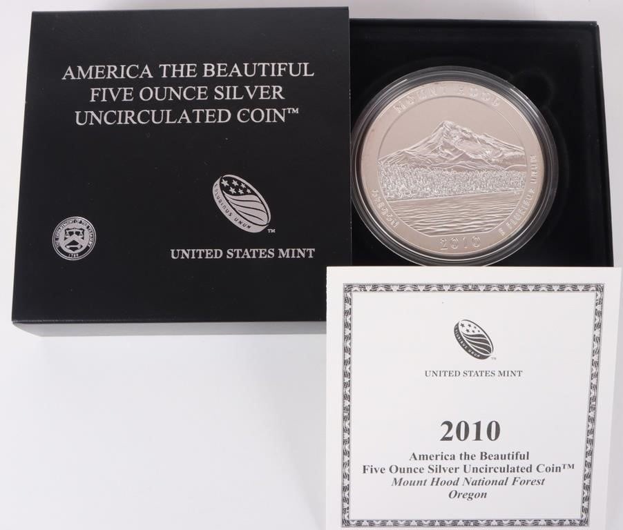 5 OZT FINE SILVER 2010 AMERICA THE BEAUTIFUL COIN: 5 Troy Ounce fine silver 2010 Philadelphia Mint America The Beautiful Mount Hood National Forest Oregon Washington Quarter bullion coin. This lot includes the original boxing, casing, and COA from