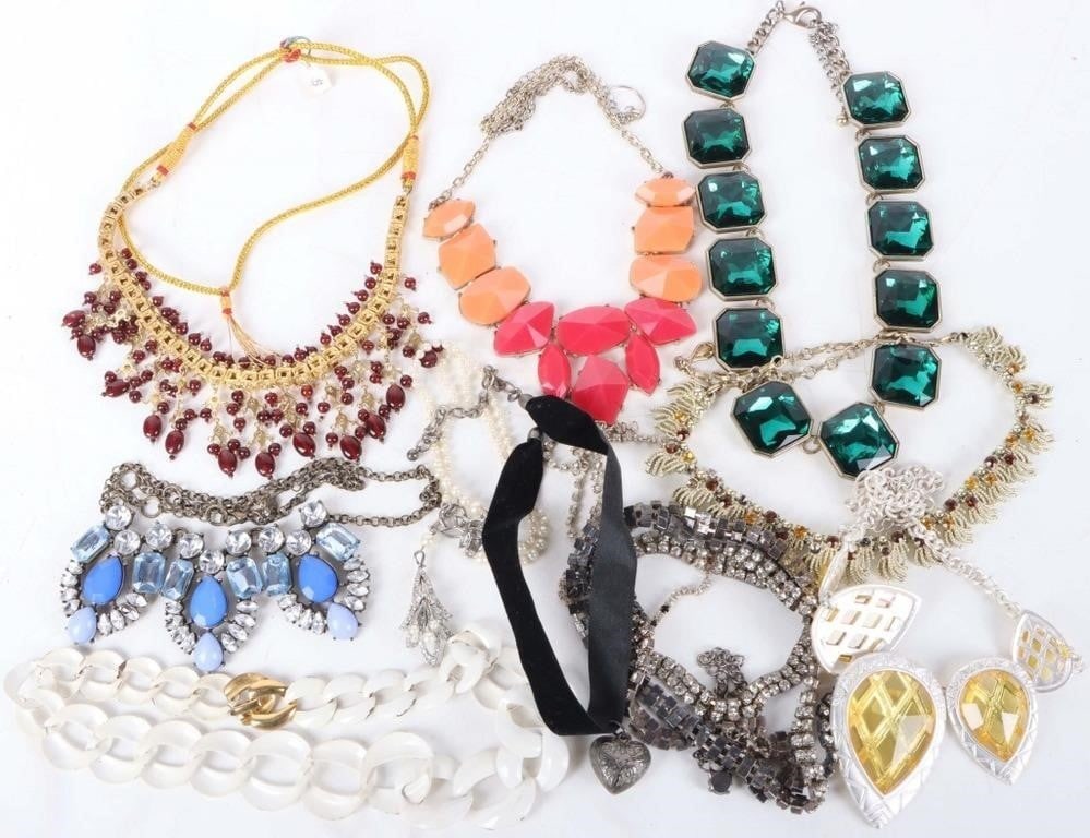 BRILLIANT LADIES NECKLACES LOT OF 11 (1 of 4)