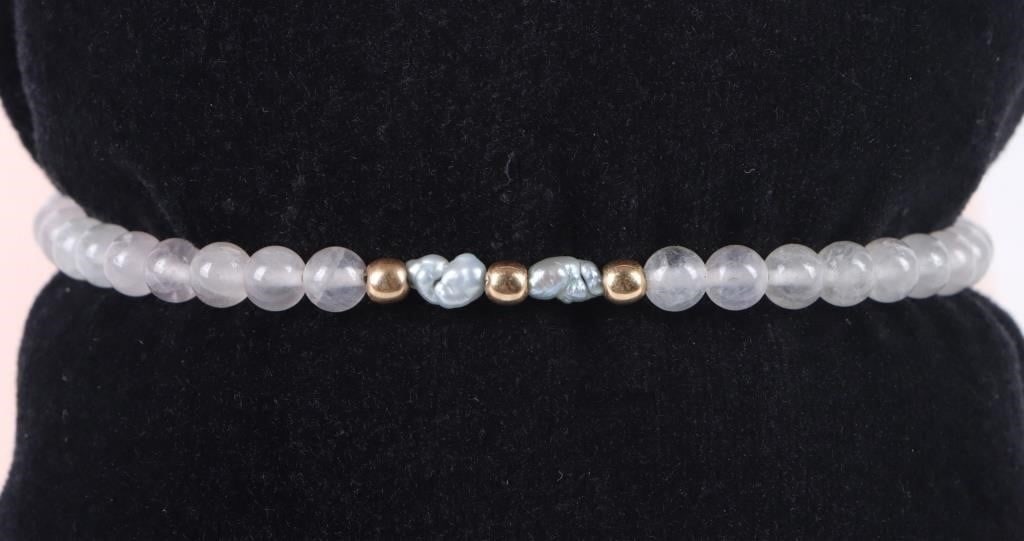 14K YELLOW GOLD QUARTZ & PEARL LADIES BRACELET: 14K yellow gold quartz and pearl ladies bracelet.Stone Type: QuartzWeight: 4.00 GramsSize: 7.0" lengthCondition: Very fine.