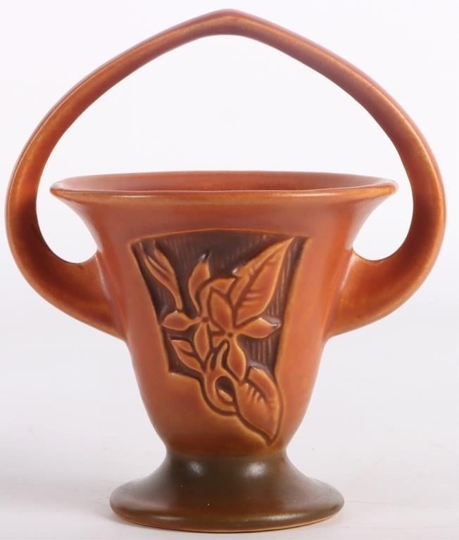 ROSEVILLE POTTERY MAGNOLIA RUSSET BASKET (1 of 4)