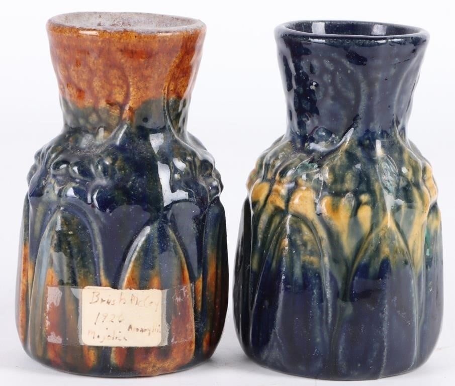 VINTAGE 1926 BRUSH MCCOY AMARYLLIS VASE SET (1 of 5)