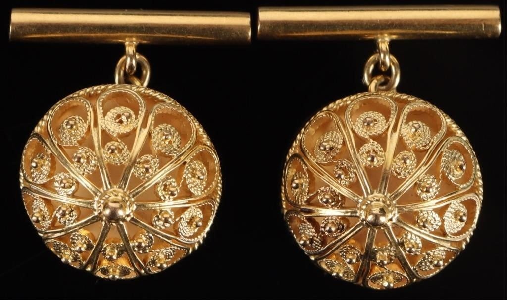 14K YELLOW GOLD FILIGREE LADIES CUFF LINKS: 14K yellow gold filigree ladies cuff links.Weight: 8.22 GramsSize: 0.75"Condition: Little to no wear, see images for details.