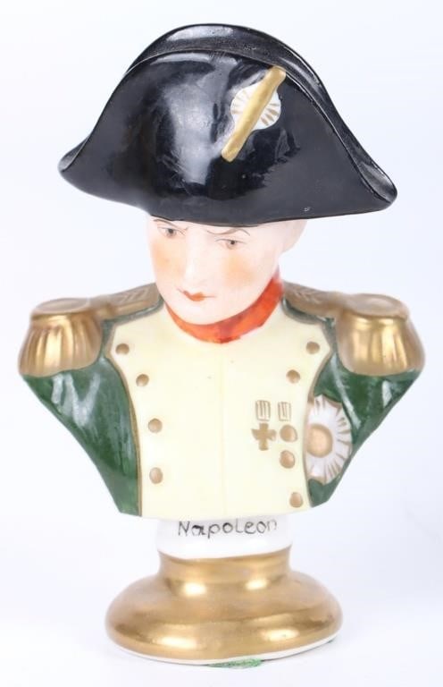 VINTAGE VOLKSTEDT RUDOLF KAMMER MILITARY BUST: Vintage Volkstedt Rudolf Kammer Military Bust-Napoleon-Napoleonic War Era. A fine quality figural bust made at the Rudolf Kammer factory of Volkstedt in Eastern Germany from 1961 to 1972. Depicting Na