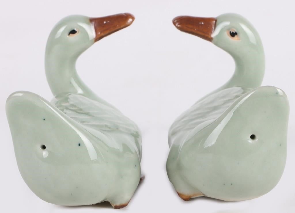PAIR OF ANTIQUE CHINESE CELADON SITTING DUCKS (1 of 3)