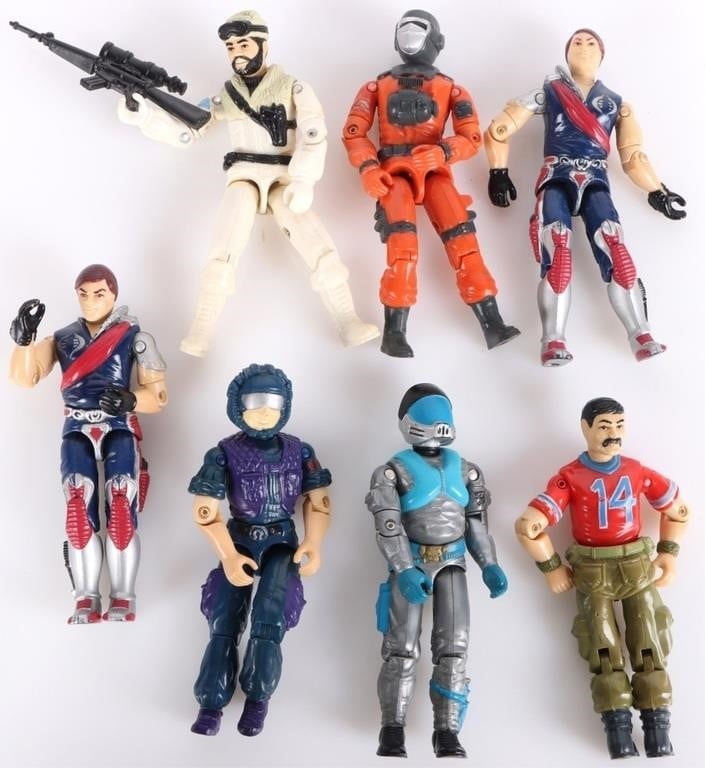 VINTAGE G.I. JOE HASBRO NOSTALGIC ACTION FIGURES (1 of 3)