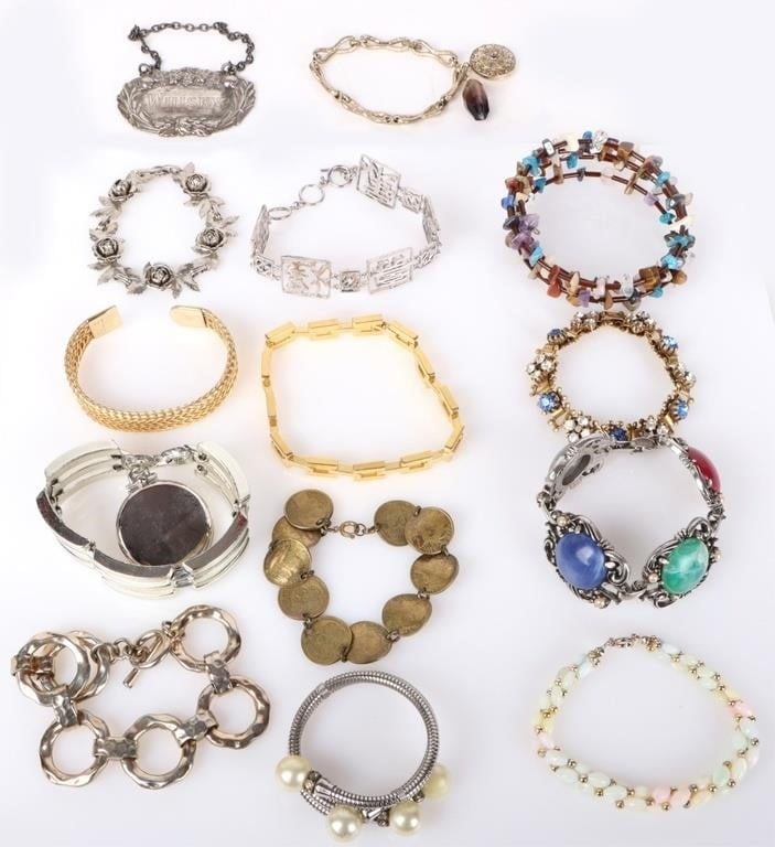 VINTAGE FASHION BRACELETS COLLECTION LOT OF 14 (1 of 4)