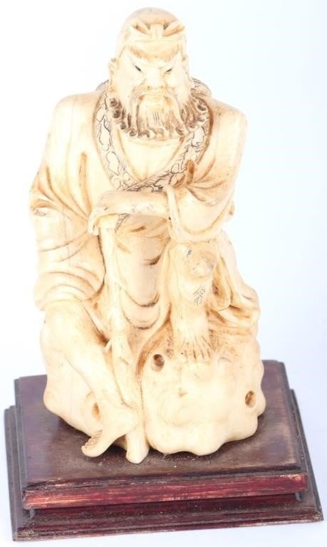 VINTAGE CHINESE CARVING OF FA ZHU GONG STATUE (1 of 4)