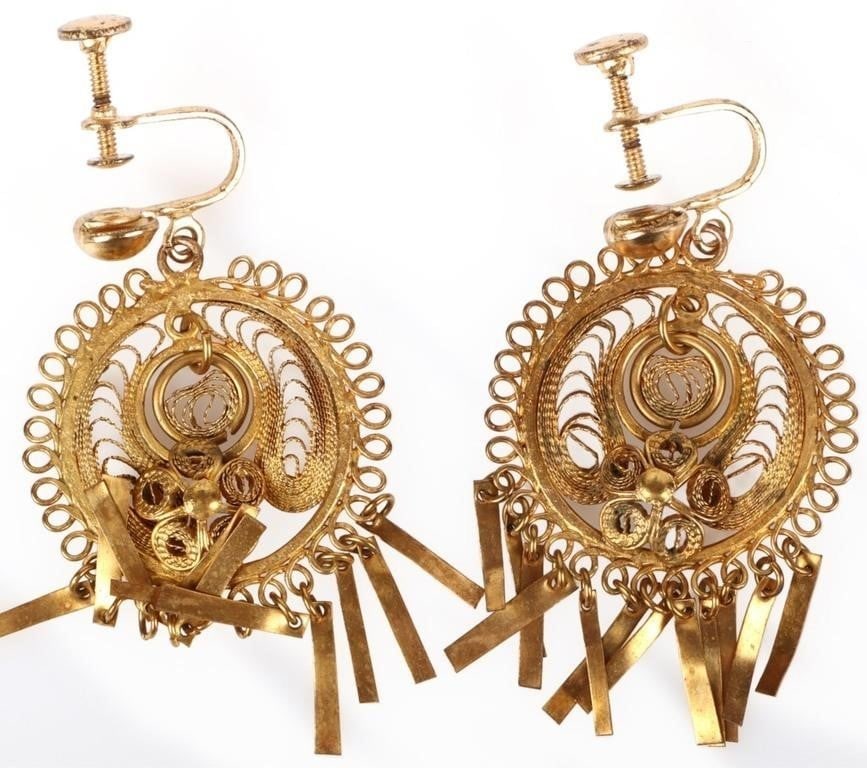 FILIGREE LADIES EARRINGS ASIAN STYLE: Asian style gold-toned copper filigree ladies earrings, plated with gold-colored metal. Incredibly intricate looping and twisting patterns throughout, extremely beautiful craftsmanship. Weight: 8.03 g