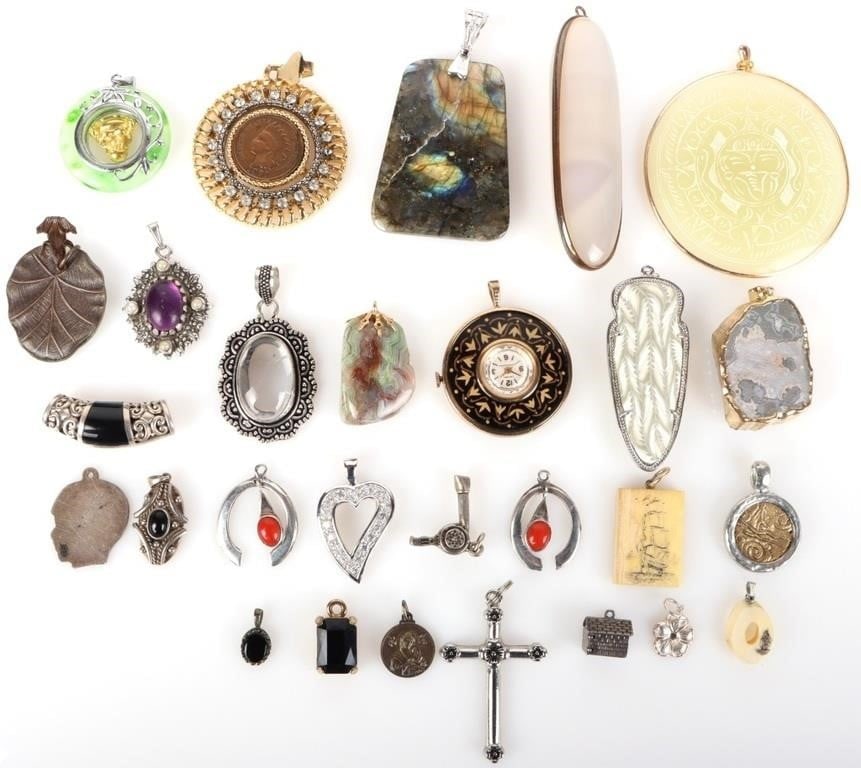LADIES PENDANTS LOT WITH JADE QUARTZ JADE BONE--28 (1 of 5)
