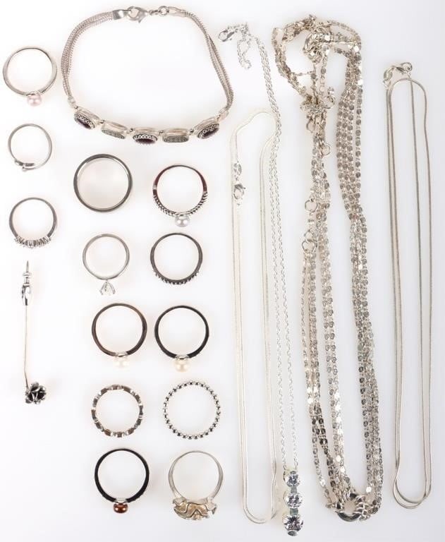 SILVER TONE RINGS & NECKLACES W/ PEARLS (21) (1 of 12)
