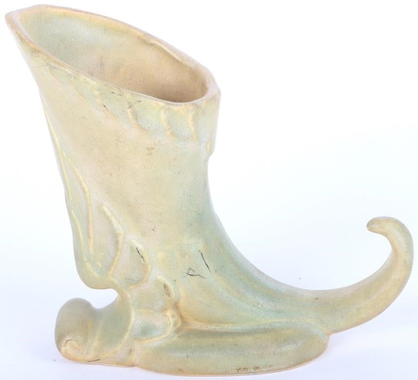 NILOAK POTTERY CORNUCOPIA GOATS HORN VASE (1 of 4)