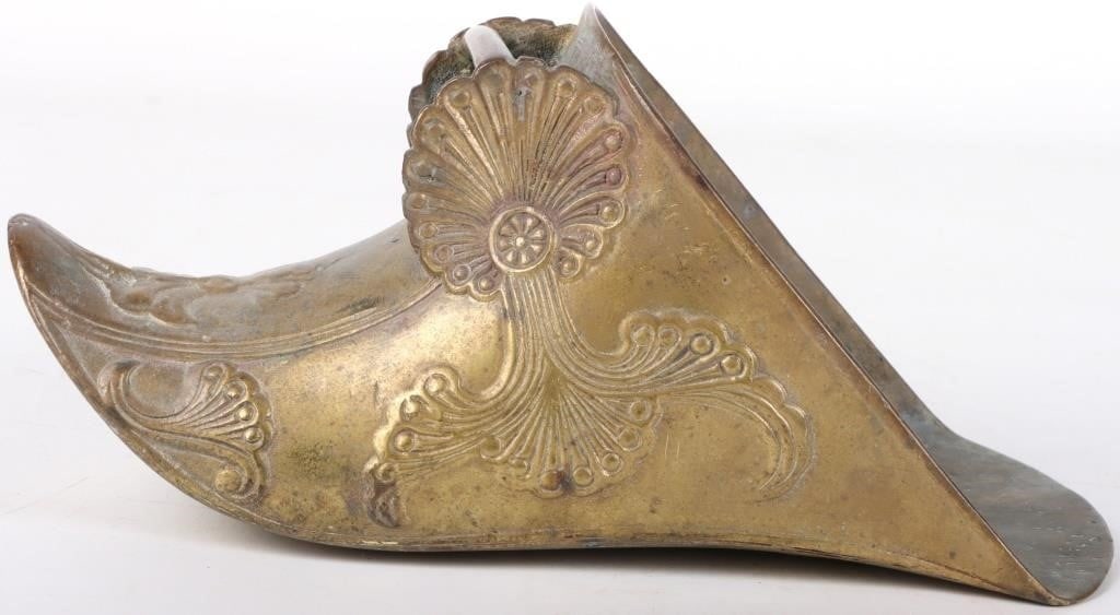 ANTIQUE ORNATE BRASS HORSE RIDING SADDLE STIRRUP (1 of 4)