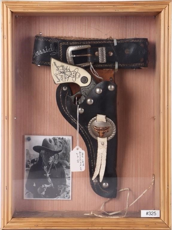 1950 WYANDOTTE HOPALONG CASSIDY CAP REVOVLER (1 of 5)