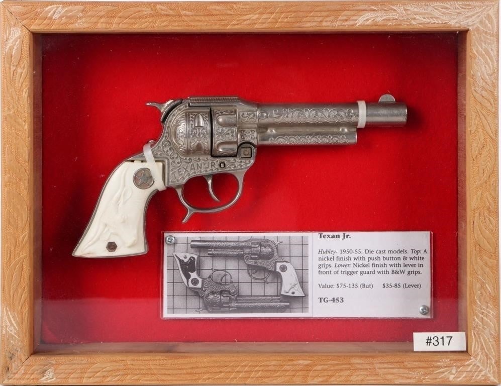 HUBLEY TEXAN JR. DIE CAST CAP GUN 1950 (1 of 4)