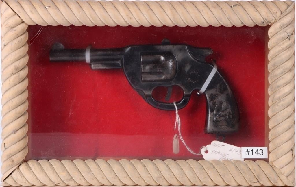UNIQUE 'PRAIRIE RANGER' DIE CAST CAP GUN (1 of 4)