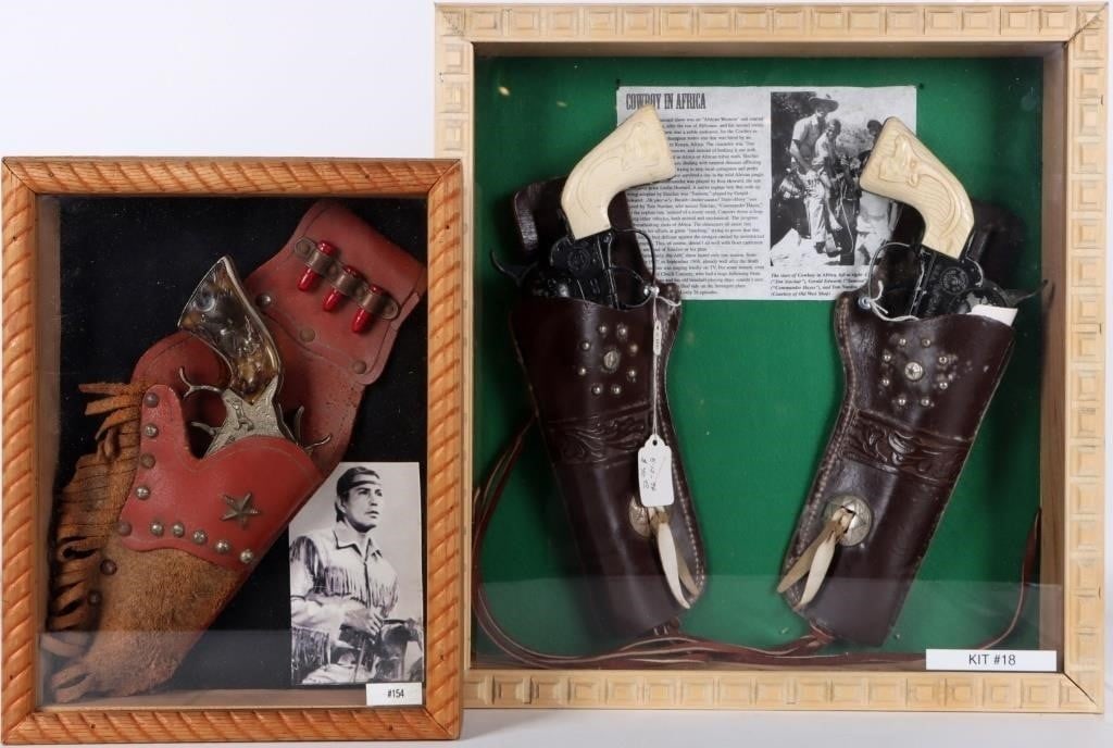 VINTAGE WESTERN REVOLVER CAP GUNS COLLECTION (3) (1 of 7)