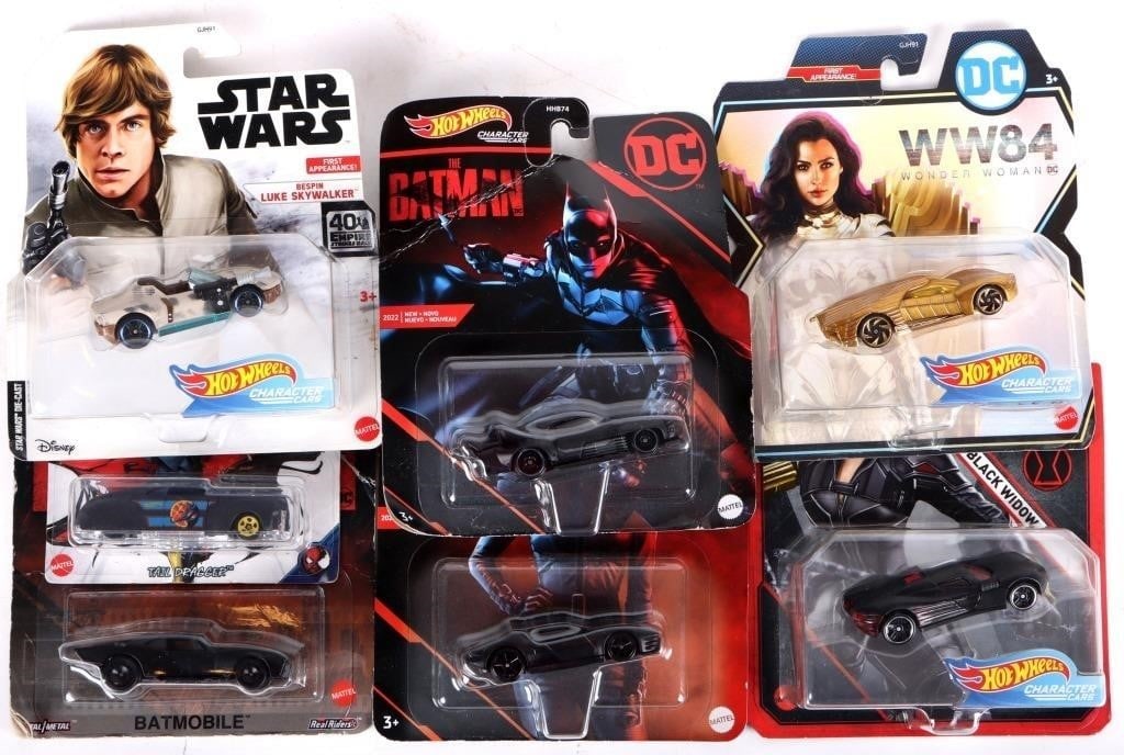 2019-2021 HOT WHEELS SUPER HEROES SEALED CARS (1 of 4)